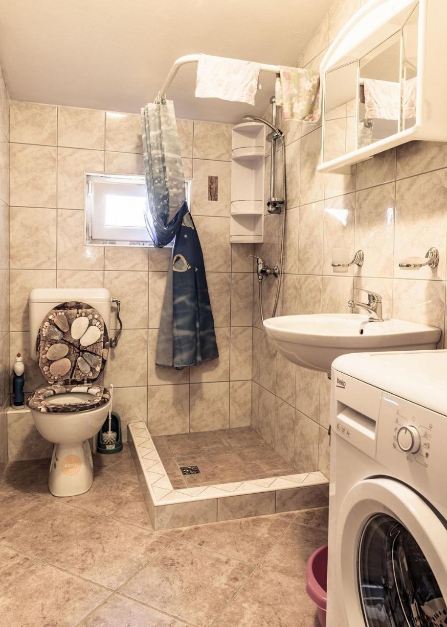 Apartment Toma Lukovo Šugarje Exterior foto